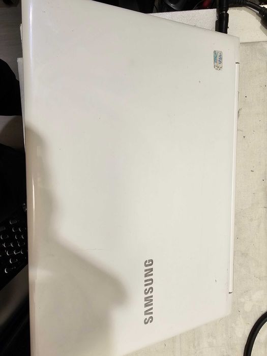 Laptop Samsung slim 910s3g Intel i3 8gb ram 120ssd 3ore baterie dezm