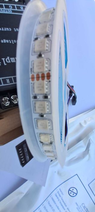 RGB Led лента .  РГБ  лента 24 волта ,Всички цветове ,140 диода на 1 м