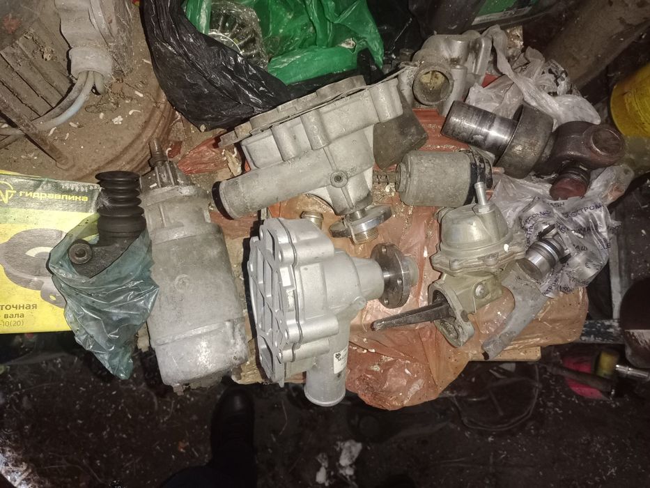 Продам комплект новой резины