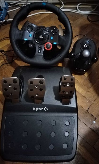 Волан с педали logitech g29 + скоростен лост