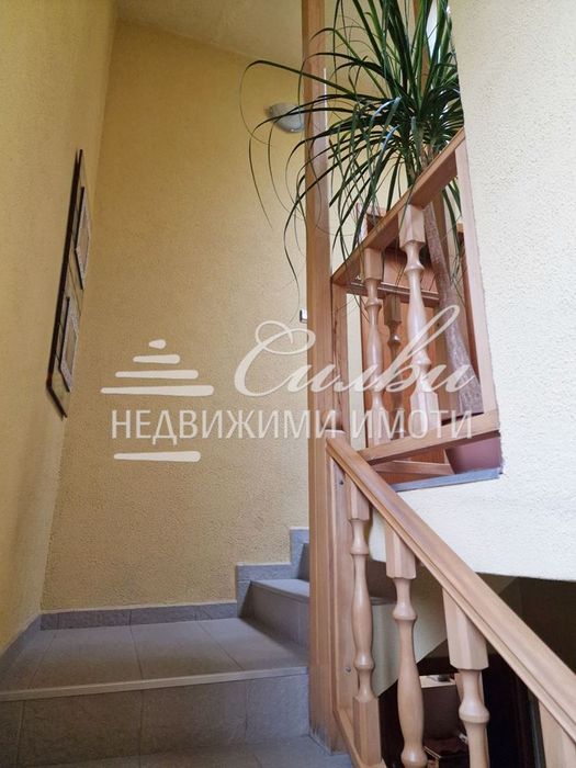 Двустаен МАНСАРДЕН апартамент- кв. Пазара!!!