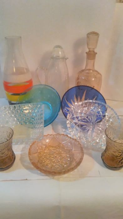 Редкие оригинальные изделия из цветного. фигурного стекла См. фото
