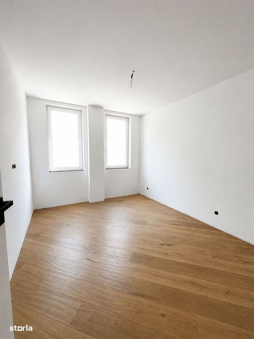 Apartament 3 camere, 2 bai, etaj intermediar, balcon, garaj, boxa — fotografia 3