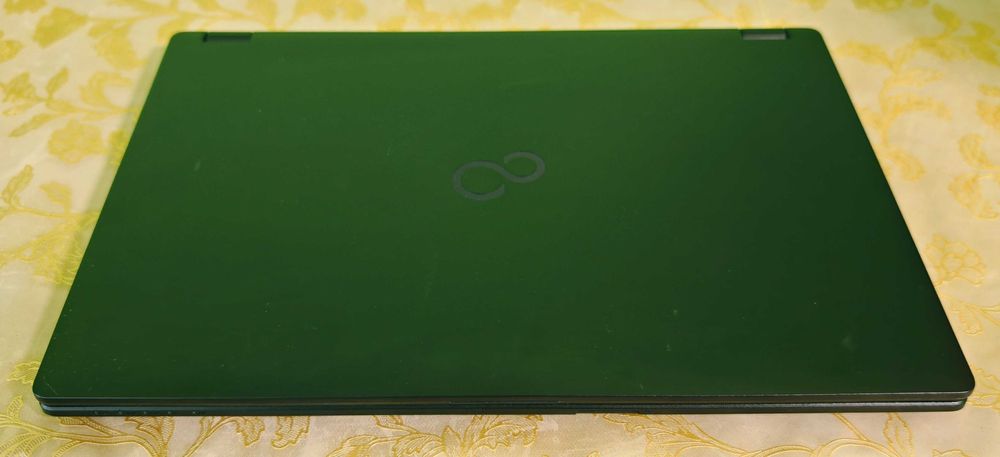 Fujitsu Lifebook E5511/Intel Core i7-1165G7/16GB RAM/512GB SSD NVMe/Iris Xe Graphics/15.6 Full HD IPS