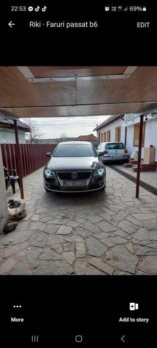 Vând faruri passat b6.