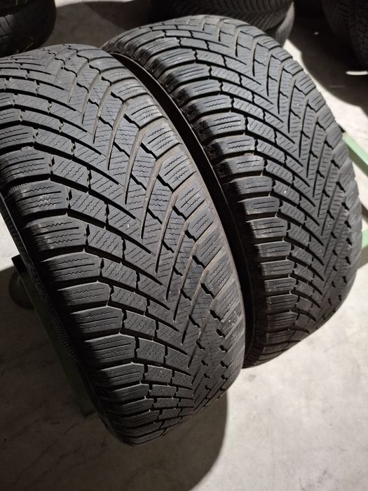 2 Anvelope de iarnă 205 55 r16 Continental