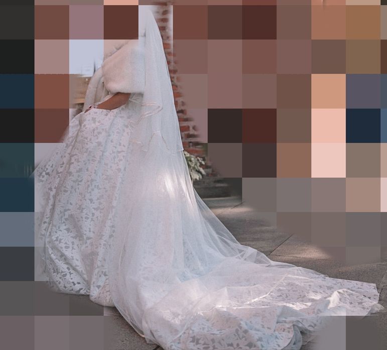 Булчинска рокля тип принцеса с шлейф + подарък дълг воал