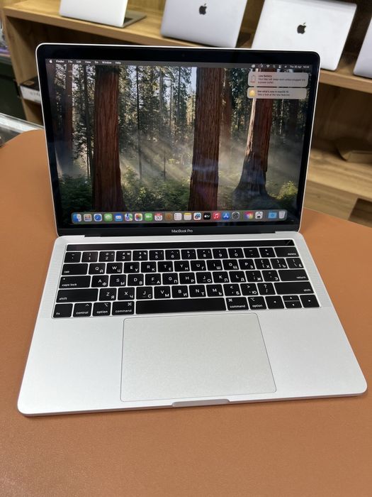 MacBook Pro 13 inch Touch Bar