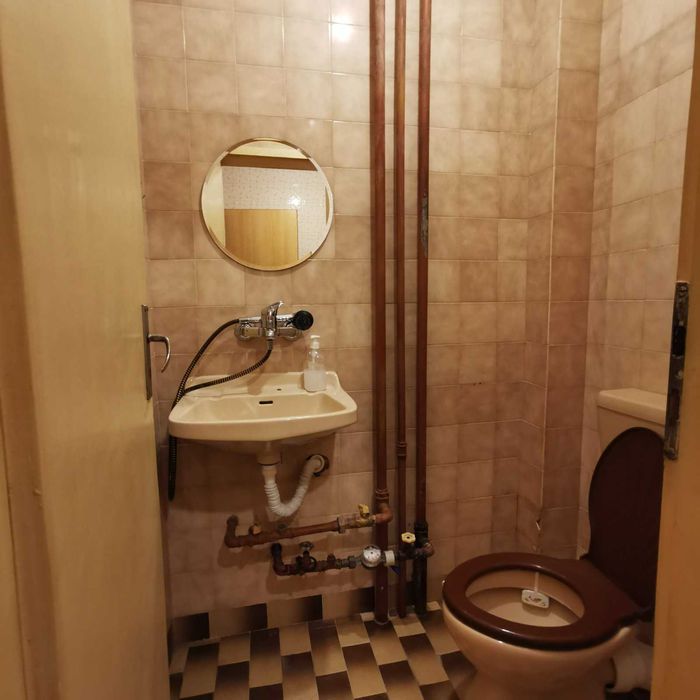 Собственик продава 4-стаен апартамент в град Плевен, 9ти квартал