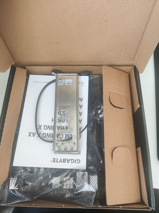 Продам материнскую плату GIGABYTE