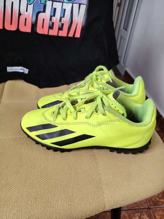 Adidași fotbal Adidas, nu Nike