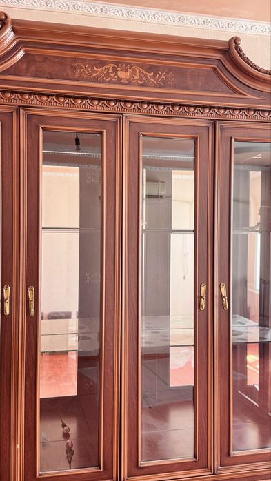 Горка стенка шкаф для зала