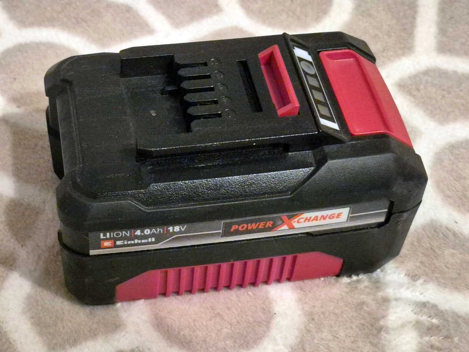 Acumulator Einhell PowerXChange 4Ah, 18V + charger