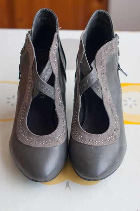 Дамски обувки и ботуши - 37 и 38