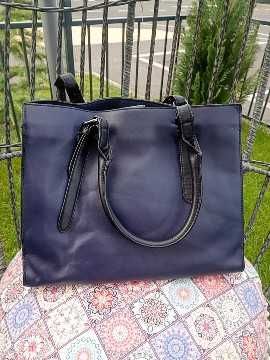 Geantă nouă Kenneth Cole de vânzare