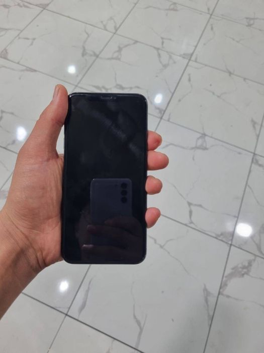 Naprimer iPhone xs max garantya 10 kun pas kopya beriladi ishonchli.