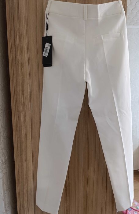 Junona чисто нов панталон с етикет