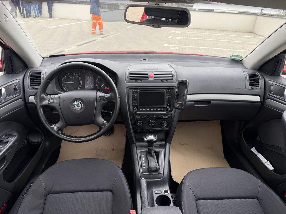 Skoda Octavia ! Automata! 2,0 tdi!