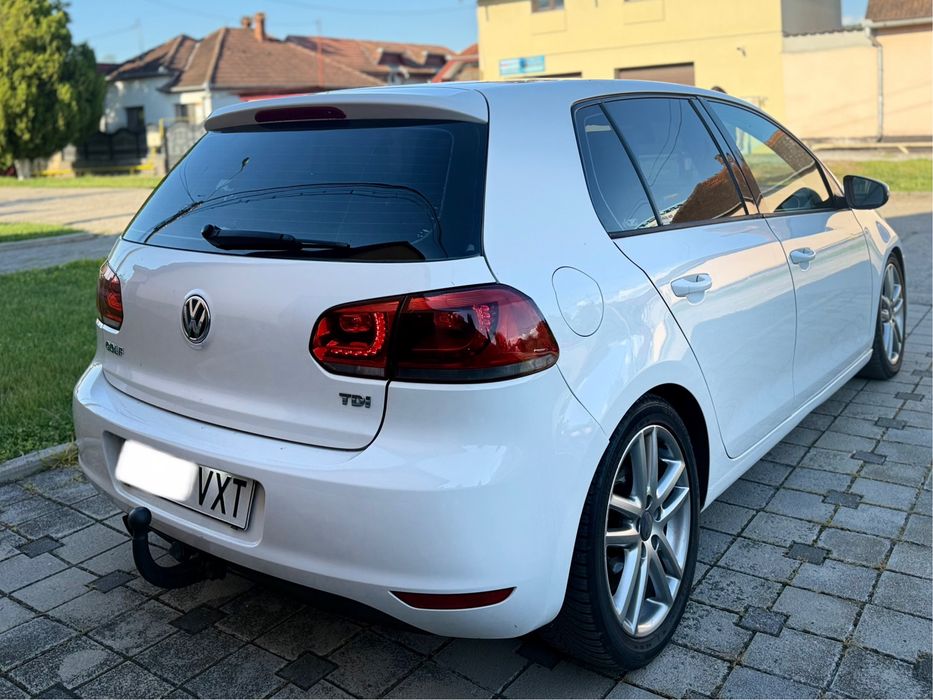 VOLKSWAGEN Golf 2011 — imagine 2
