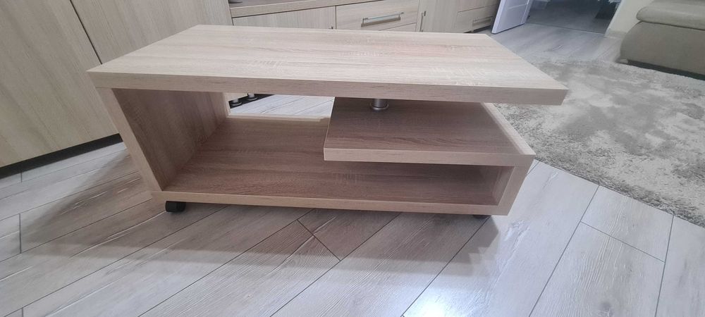 Vând colțar extensibil cu ladă de depozitare + Măsuța cafea living