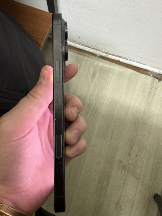 Продам Iphone 16 Pro Max