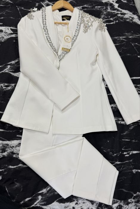 Белый брючный костюм со стразами PONEVA FASHION (турция)