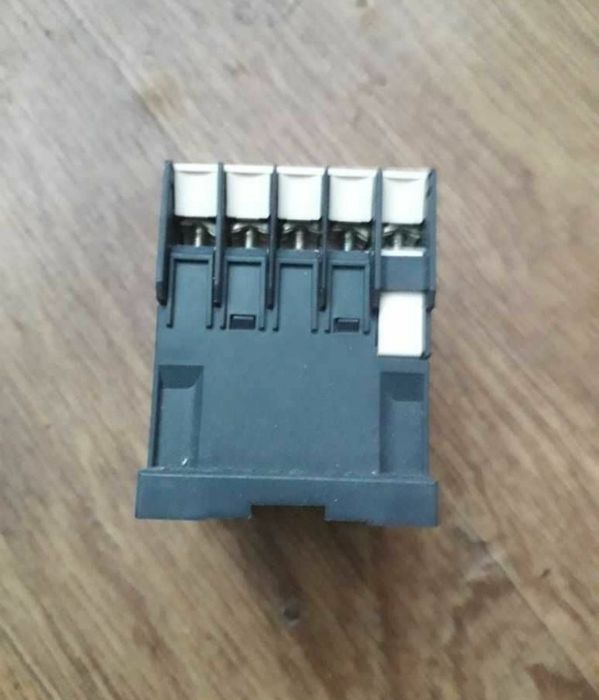 Продам  контактор