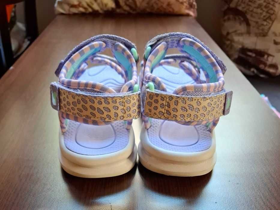 Светещи сандали+ подарък найк