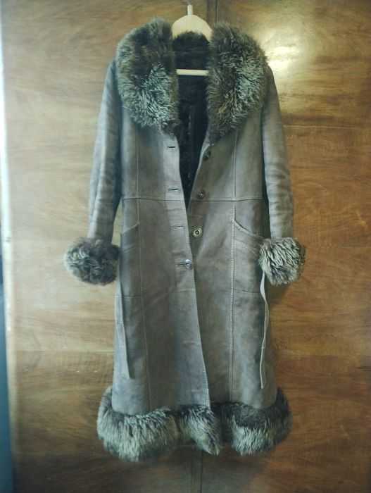 Дамски кожух от агнешка кожа