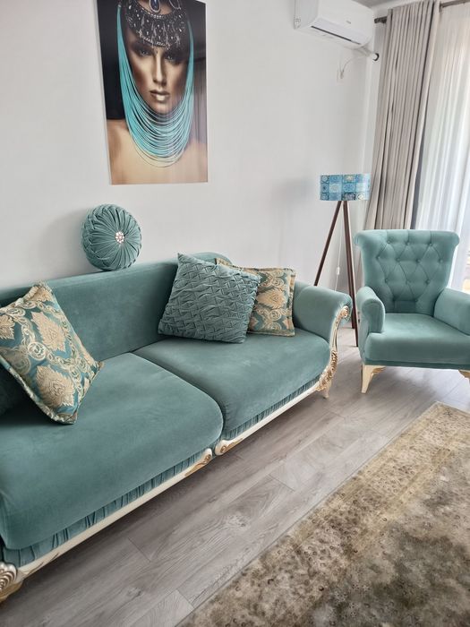 Vând canapea + fotoliu elegant , stil clasic / baroc -3500 lei