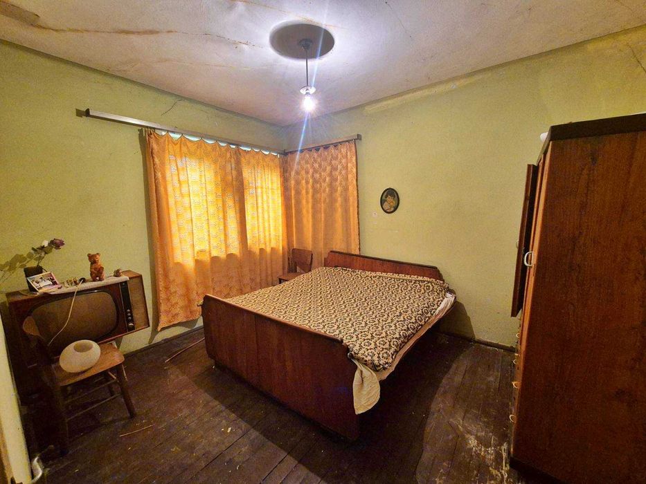 Продаваме къща гр. Искър в близост до Плевен !