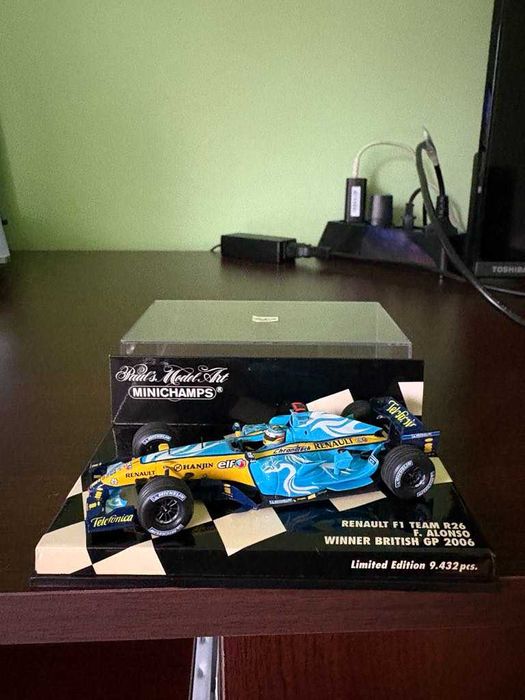 продавам колекция формула 1 на MINICHAMPS 1/43 Fernando Alonso