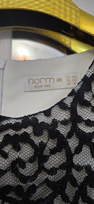 Разбераю гардероб все хорошие и брендовые чистые