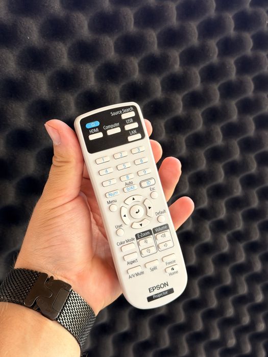 proiector video  epson L730U