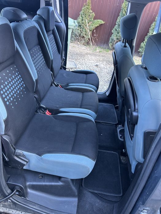 De vanzare Citroen Berlingo 1.6hdi 2012 7 locuri