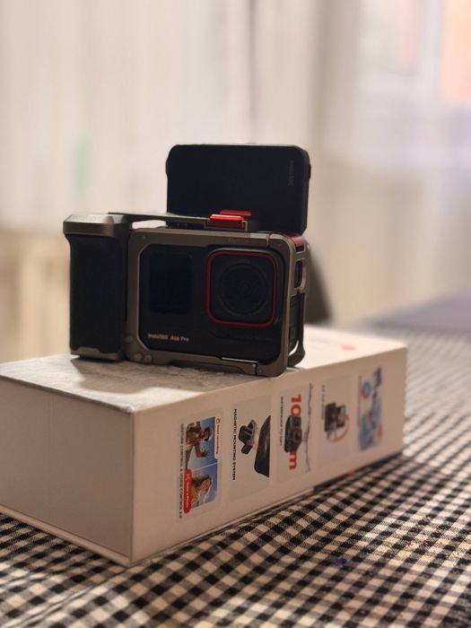 Insta 360 ace pro