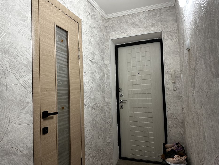 3 бөлмелі пәтер (шұғыл )сатылады