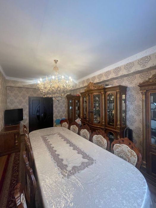 Продаёться 3 комнатная квартира на 5 этоже 83кв/м.С мебелью и техникой