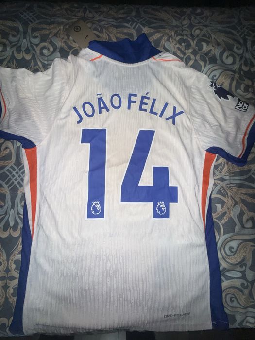 Футбольные формы с игроками