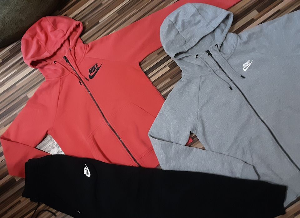 (XS) NIKE оригинални екипи(109лв) Myprotein GYMSHARK сет (20лв)