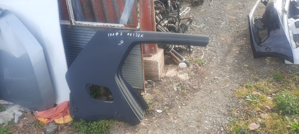 Заден десен калник голф 7 хечбек оригинален. Нов.