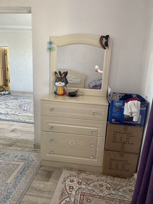 Спальный гарнитур