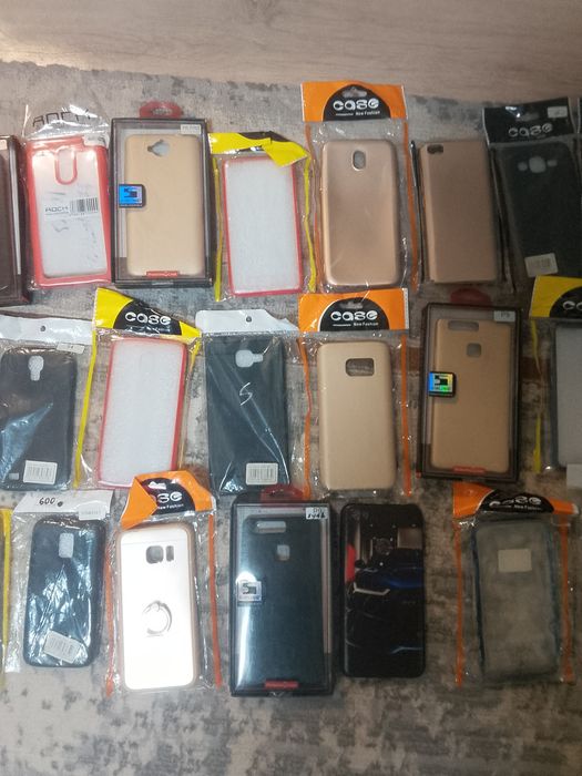 Чехлы для телефонов