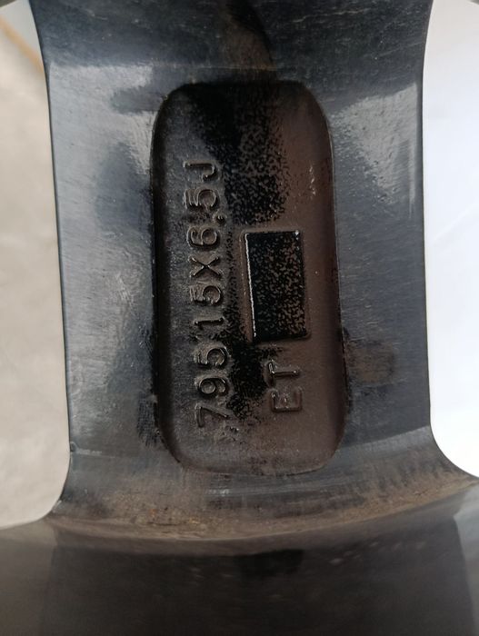 Джанти 15' за VW със зимни гуми