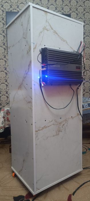 Музыкальные центр сотилади