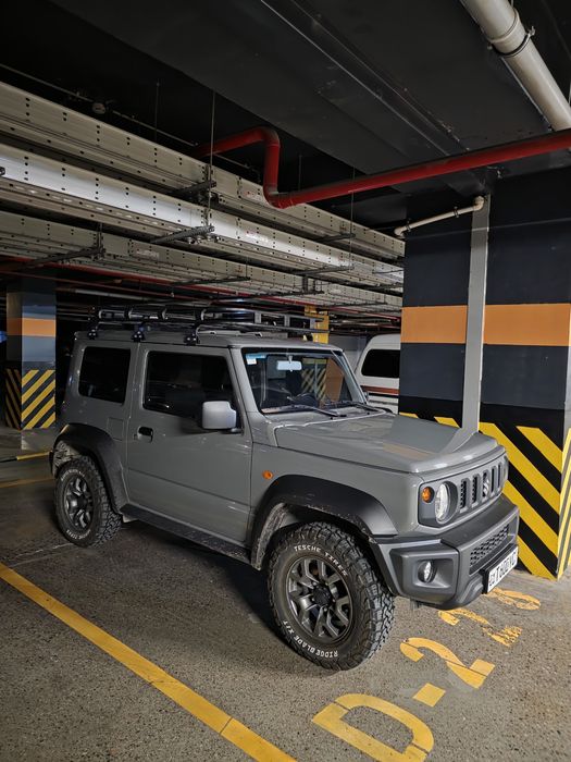 Продается Suzuki jimny 2024г,пробег 14.000
