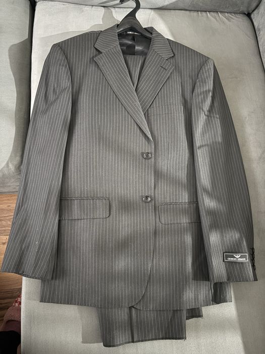 Costum Armani narimea 56 ,nou cu eticheta