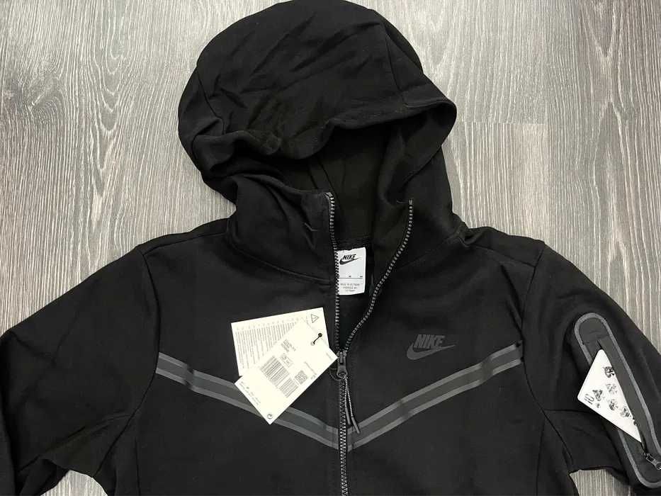 Trening Nike Tech Negru l Barbati