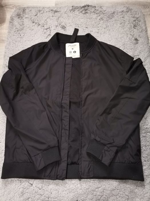 Пролетно шушкаво мъжко олекотено яке