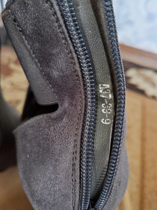 Продам ботильоны.